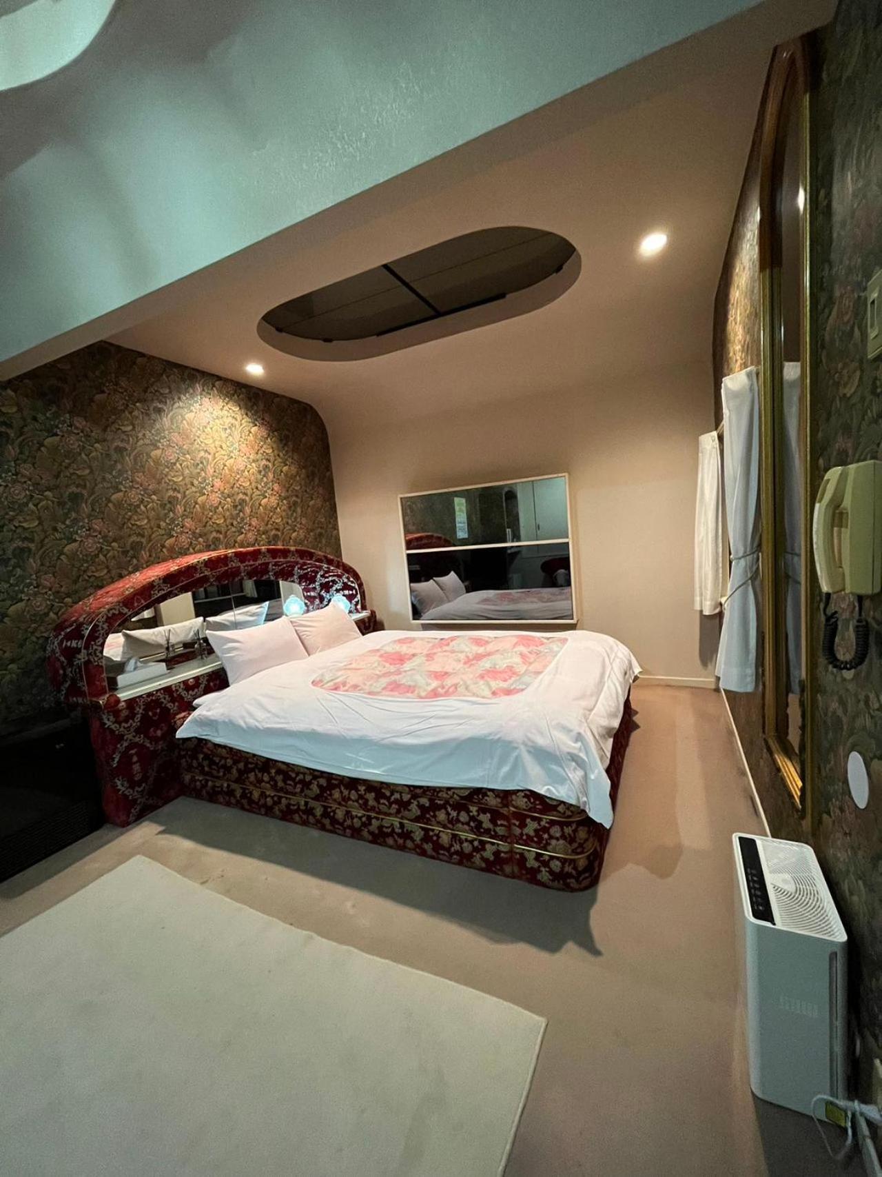 ロビンホテルrobin Hotel Yachimata Buitenkant foto